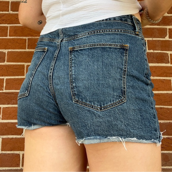 Universal Thread Size 10 Jean Shorts - Picture 4 of 14